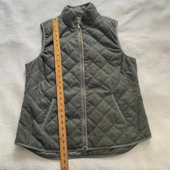 Old Navy thin lightweight gray quilted full zipper fall winter sleeveless vest - Picture 10 of 10
